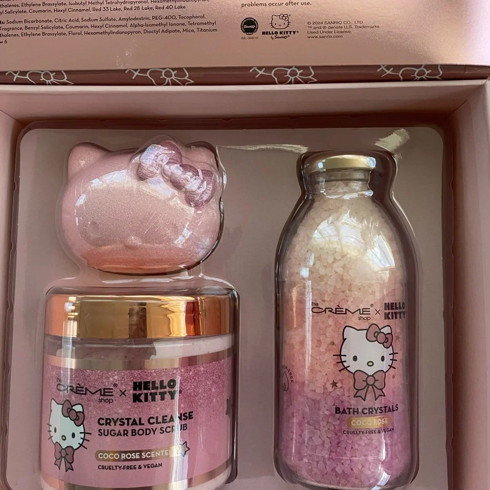 New Hello kitty limited edition lovely luxury bath spa kit